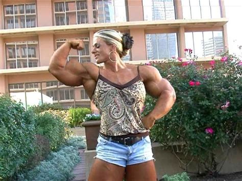 Beautiful and voluptuous bodybuilding pro Kris Murrell poses for a photo and video shoot in the Mojave Desert, and finds no matter how gorgeous the scenery o...